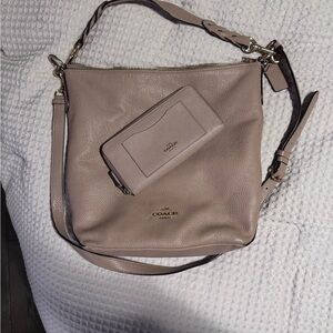 Coach Beige Leather Shoulder Bag with Wallet